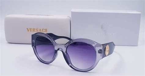 versace logotipo lentes morados